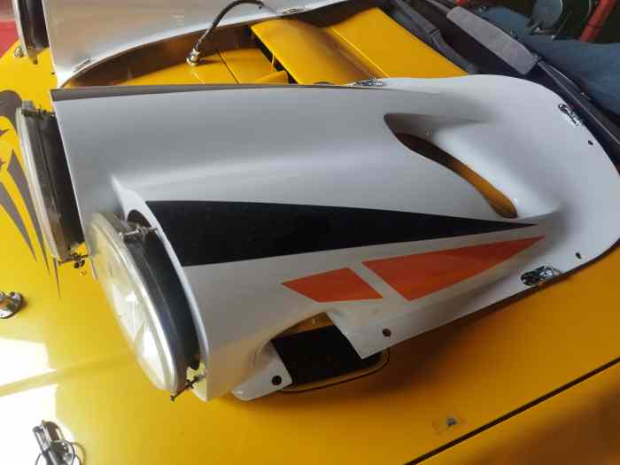 RAMPE DE PHARE SUBARU IMPREZA 3