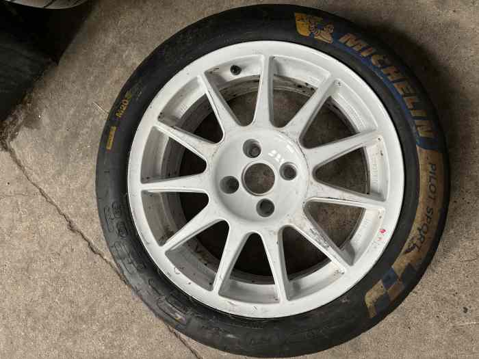 Pneus Michelin 16 2