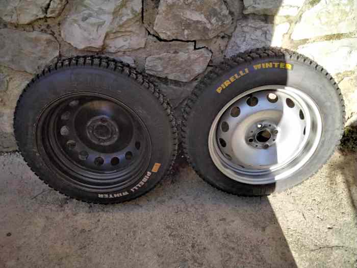 4 roues cloutées pirelli winter trophé...