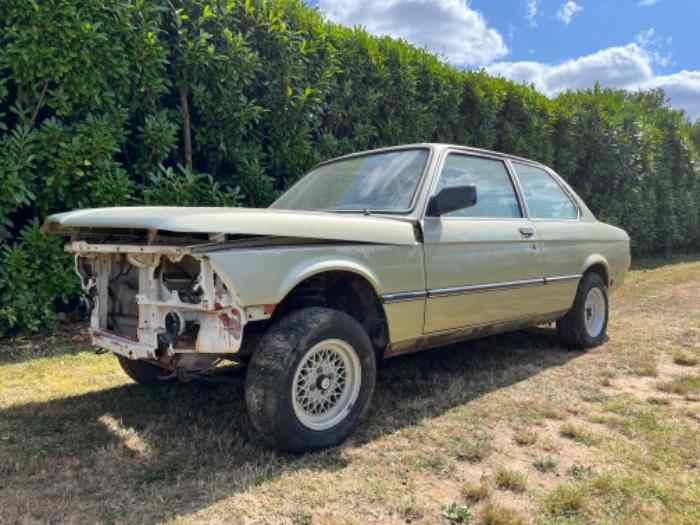 Caisse bmw e21