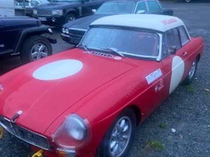 Magnifique MGB FIA 5