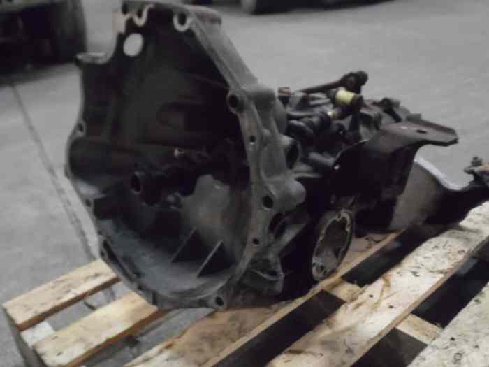 BOITE DE VITESSES MD 016300043K PORSCHE 924 4