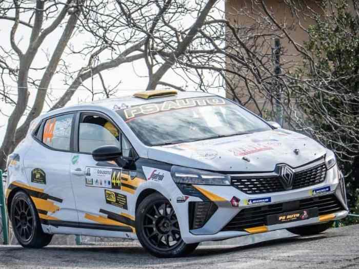 Cherche urgent Clio rally 5 phase 2