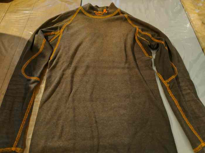 Tee shirt turn one homologué FIA