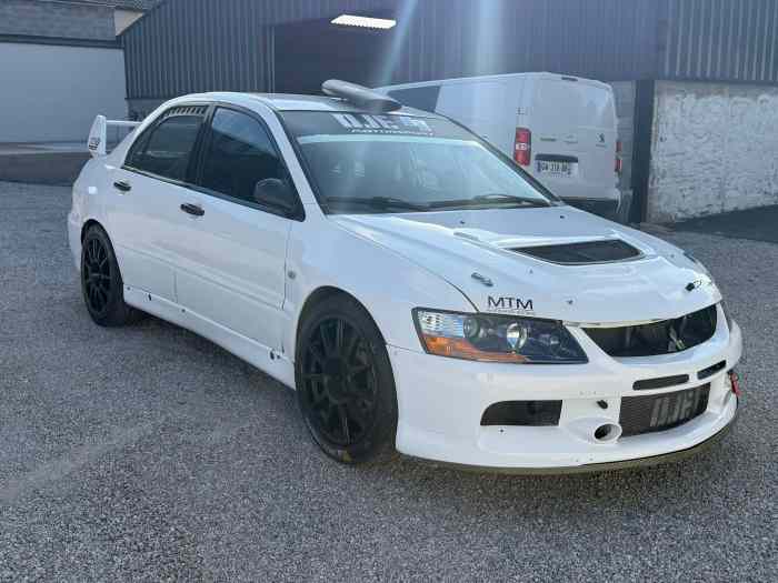Mitsubishi evo 9 A8 avec Carte grise