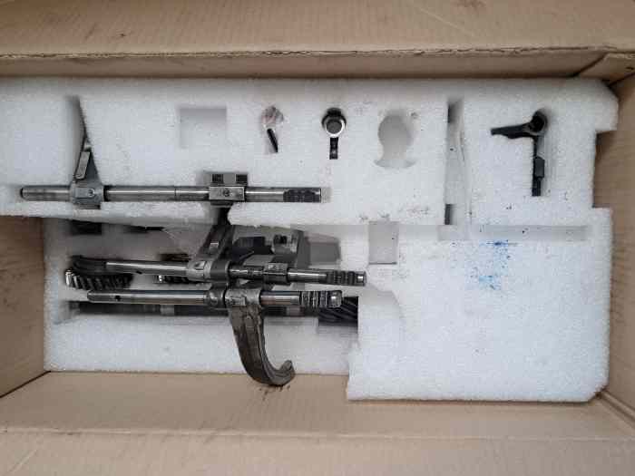 Kit boîte à vitesse origine subaru. 1