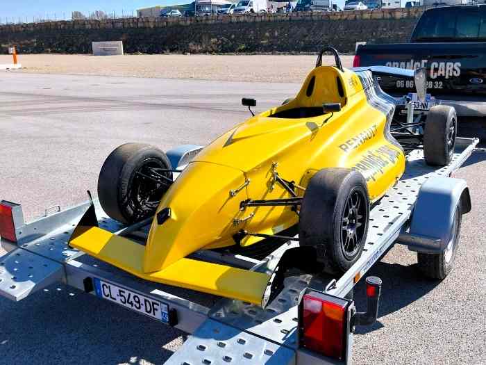 Monoplace Formule Renault Campus avec remorque plateau Lider 1