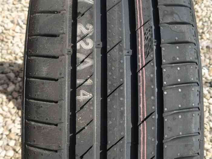 Pneus Kumho taille 205/40/17