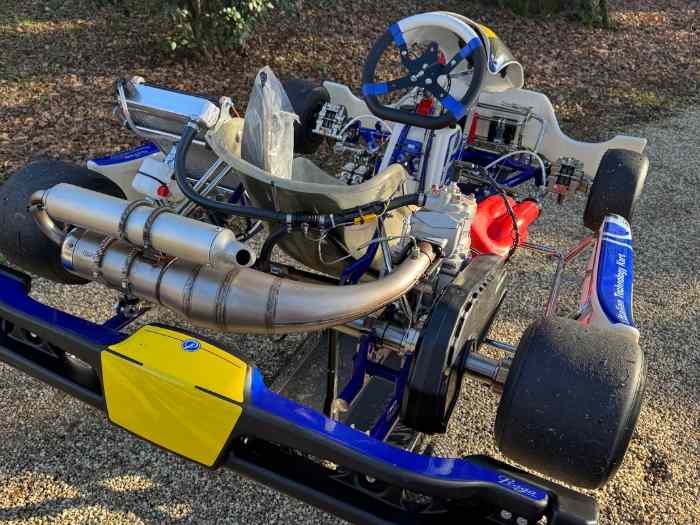 Karting Praga châssis Figther Super X30 2023 état neuf 1