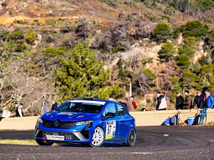 Clio RC5 / Location Clio Trophy