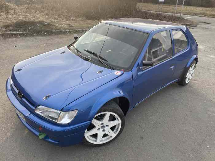 Peugeot 306