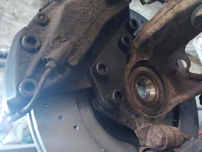 KIT MONTAGE BREMBO 4 PISTONS 607 V6 SUR PEUGEOT / CITROEN 3