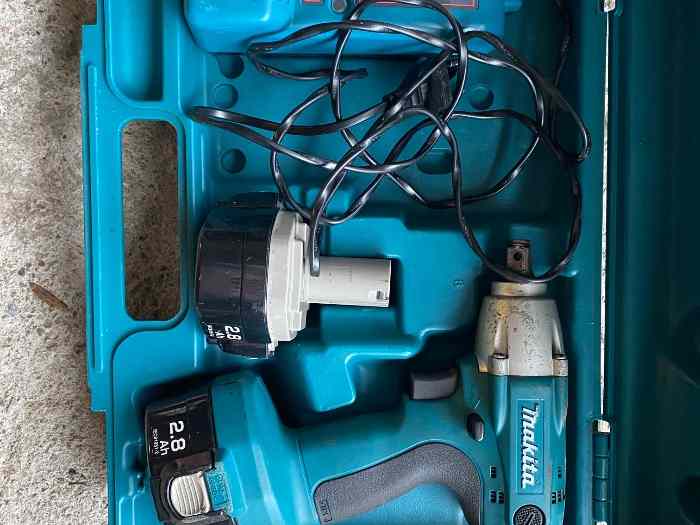 Déboulonneuse Makita !