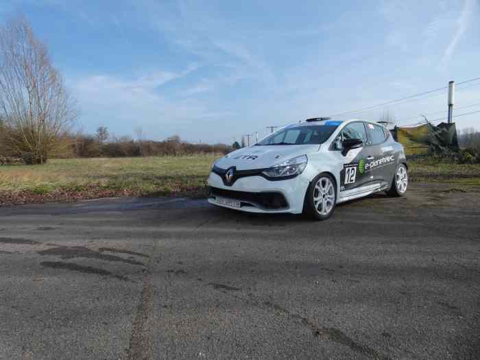 clio 4 cup