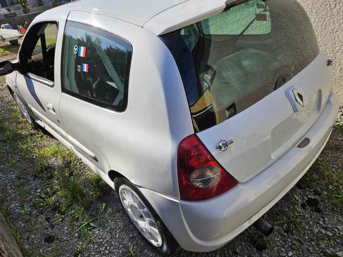 Renault Clio RS Groupe A 3