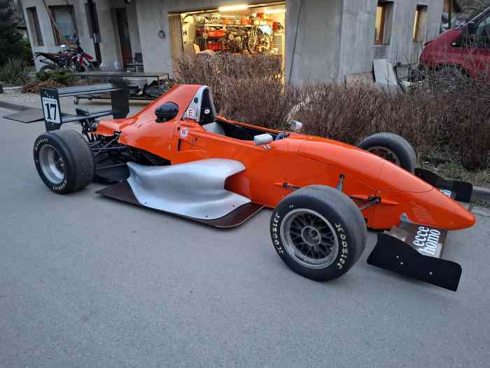 Formula - Van Diemen RF99 - Suzuki 100...