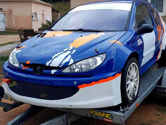206 f2000/14 possibilité reprise saxo/...