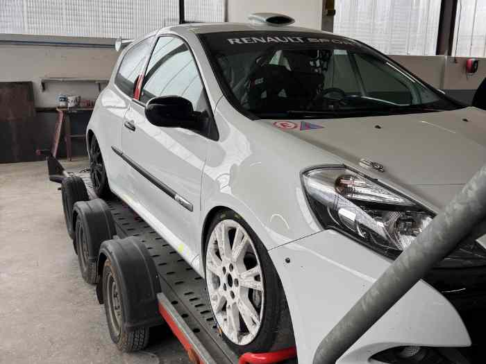 Clio 3 cup 3