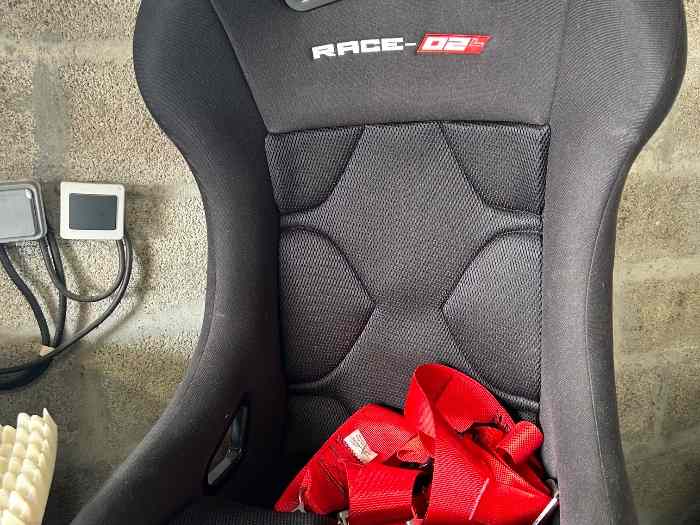 Siège baquet fibre GT2i x2 1