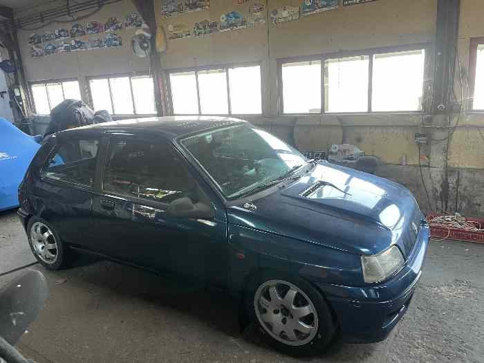Renault clio groupe A