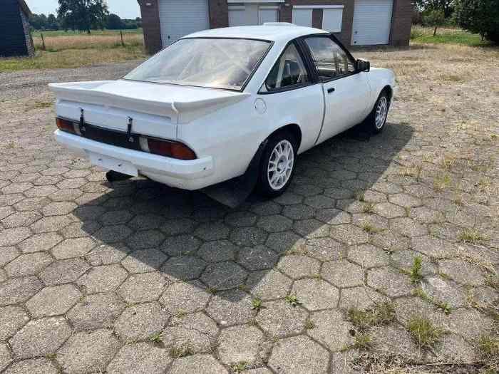 Opel Manta 2.4 rally 1