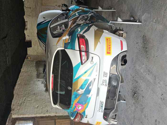 clio r3t 2
