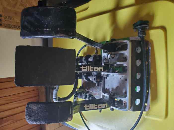 Pedal box tilton