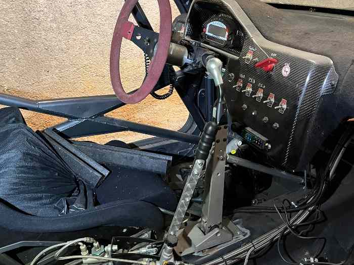 Caisse 106 complète f2000 !Intérieur et extérieur + dasch! Casi neuve 4