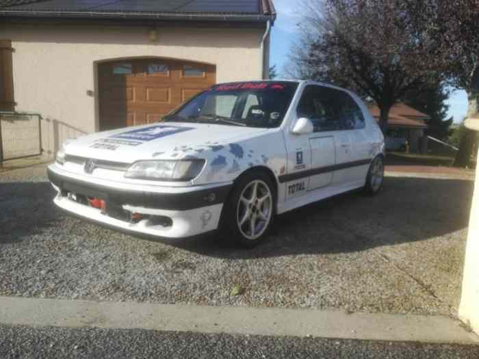 306 2L 16S. 1