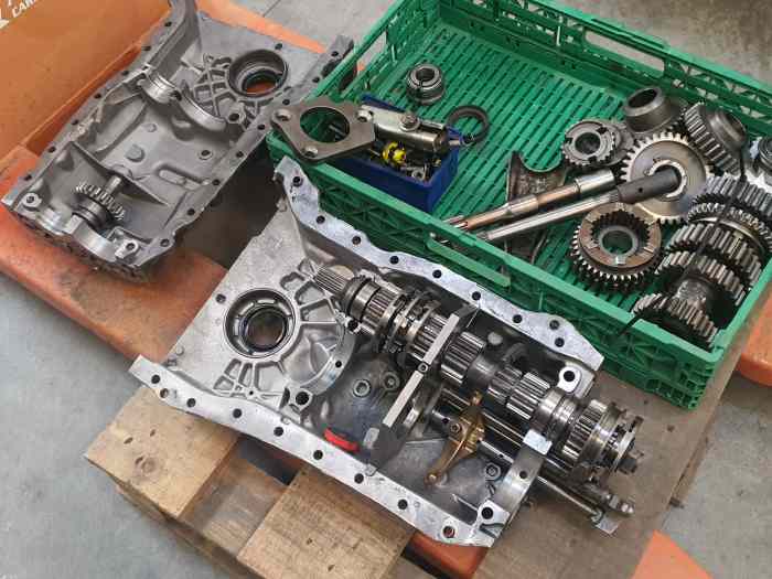UN1 CRABOTS 4X4