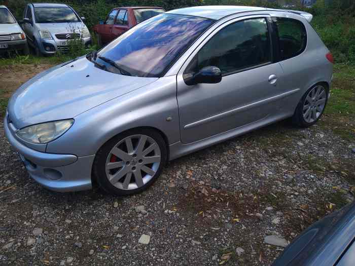 206 rc circuit piste équipée Peugeot sport rcc 1