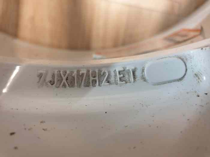 A vendre pour clio R3 4 jantes speedline 7 x 17 Et 41 2