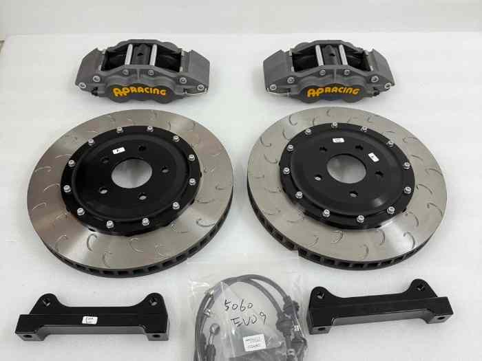 Kit Freinage Gr A pour SUBARU IMPREZA et MITSUBISHI evolution toutes versions. 1