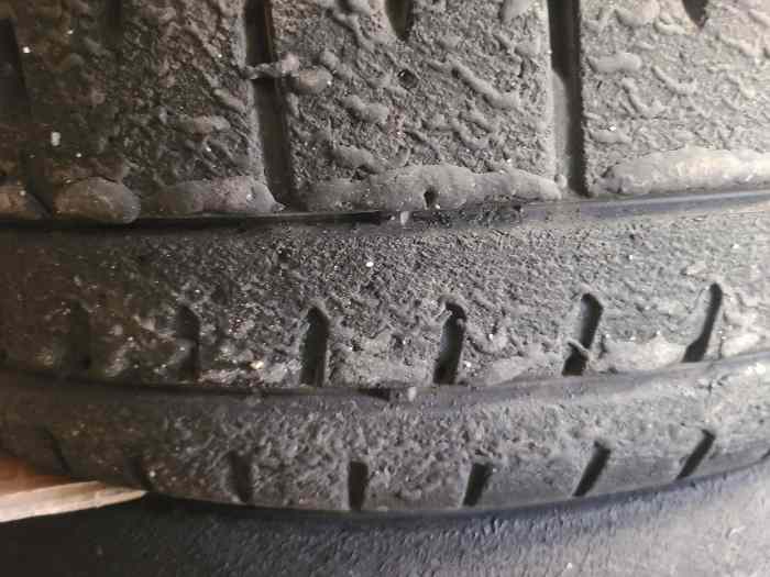 2 Pneu hankook t72 en 17 1