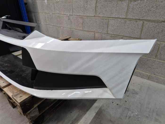 Pare-Choc avant SKODA FABIA R5 NON EVO peint sans accessoires. 3