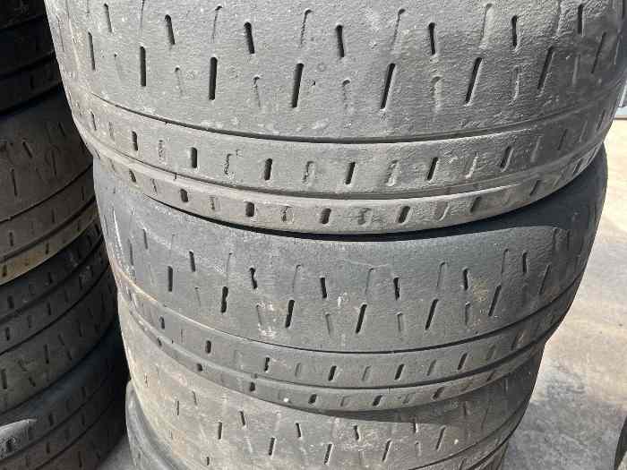 Lot pneus Pirelli 18 pouces 2