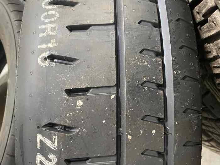 2 pneus hankook neuf 1