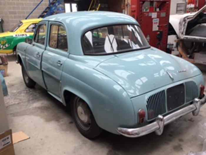 Renault Dauphne 1