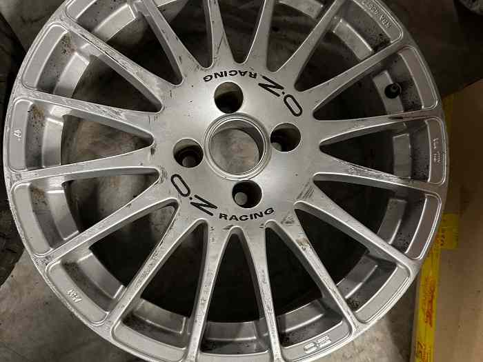 Vds 4 jantes OZ 17 pouces PSA 1