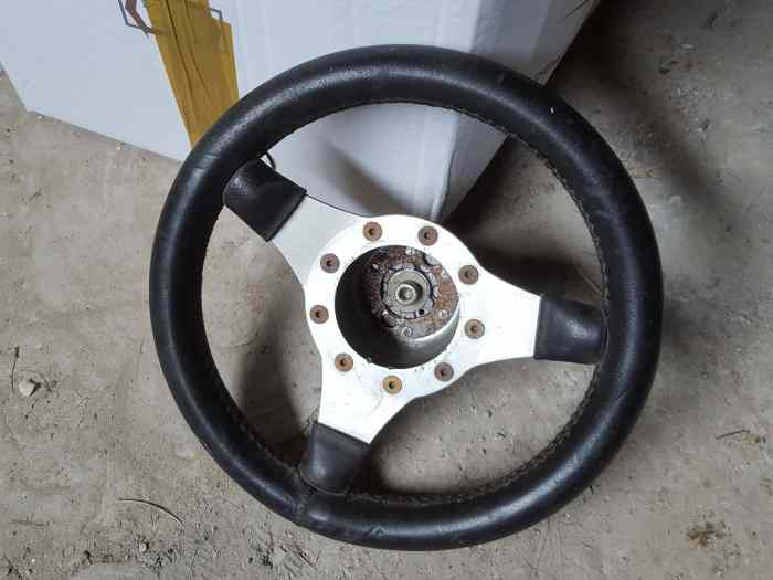 Volant sport 3 branches
