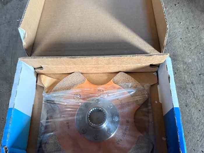 pièces neuves occaz clio r3t 1