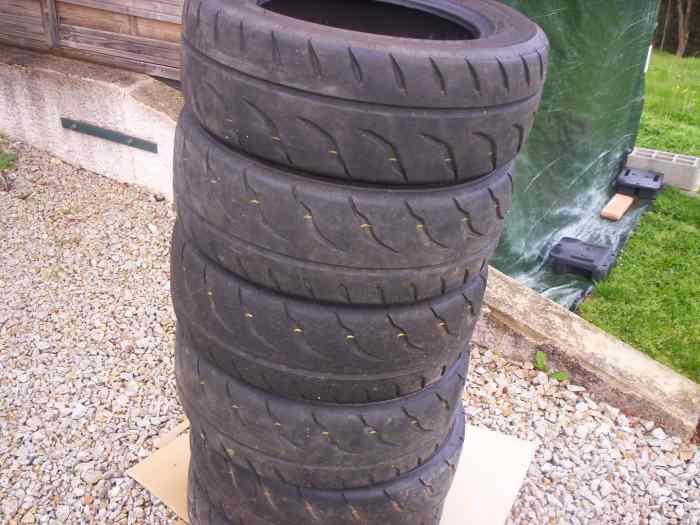 Pneus TOYO 185/60R14 PROXES R888R