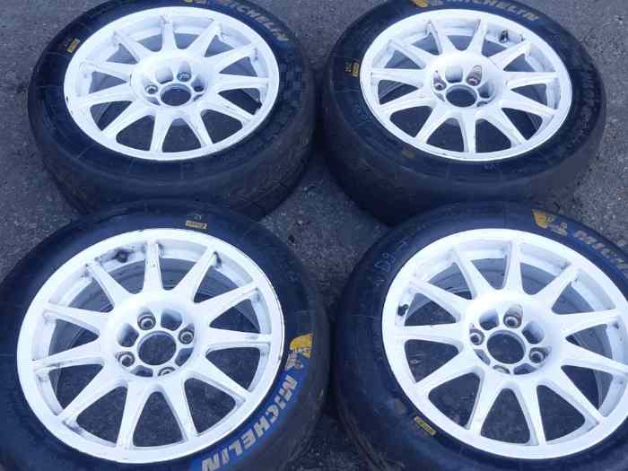 4 roues en 16