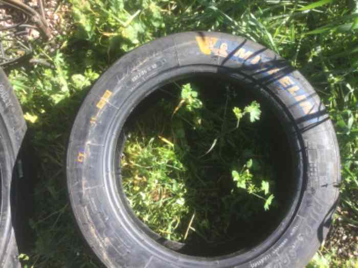 À vendre pneus Michelin 1