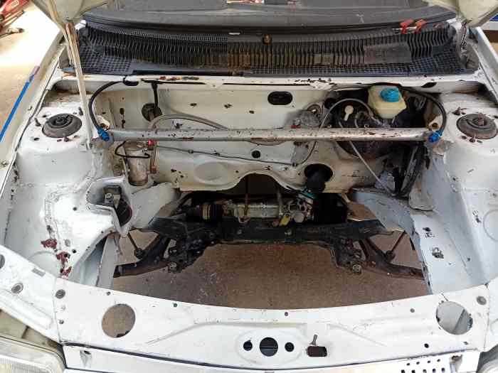 205 Rallye gr A sans mécanique mais cg 3