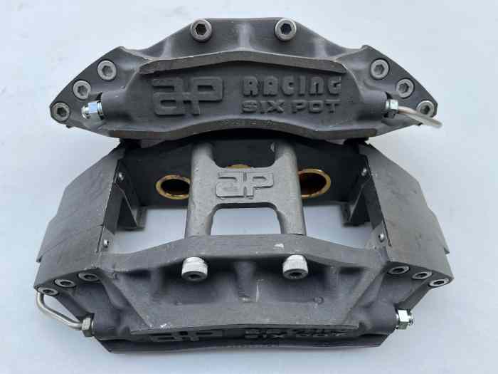 2 ETRIERS 6 PISTONS AP RACING REVISES ...