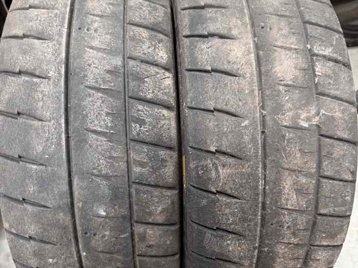 LOT DE PNEUS MICHELIN 20/65-18 4