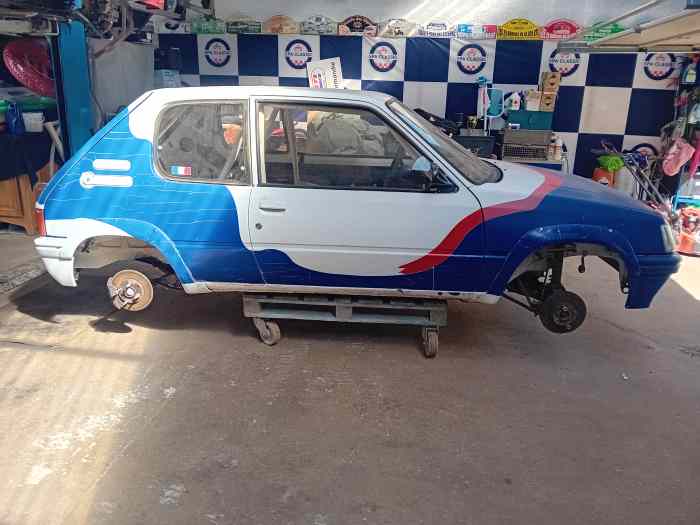 205 Rallye gr A sans mécanique mais cg 1