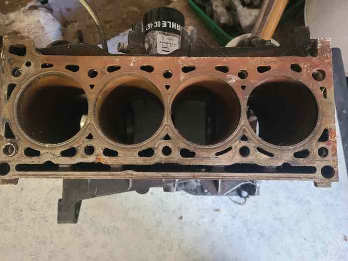 Bloc moteur clio 3 rs 1