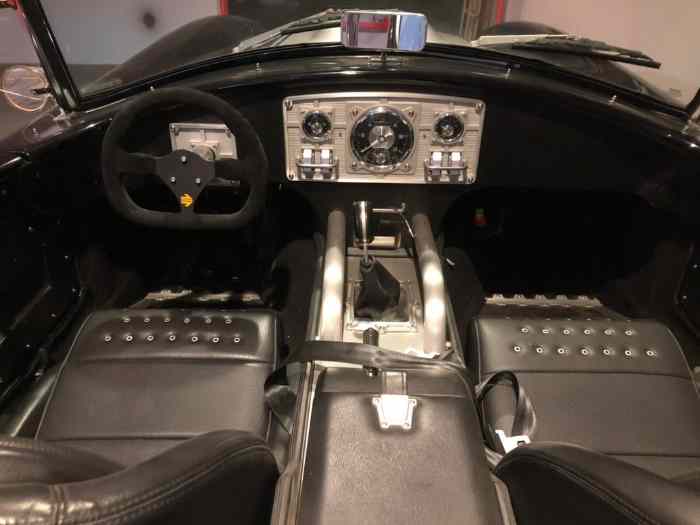 AC COBRA CLASSIC ROADSTER 3
